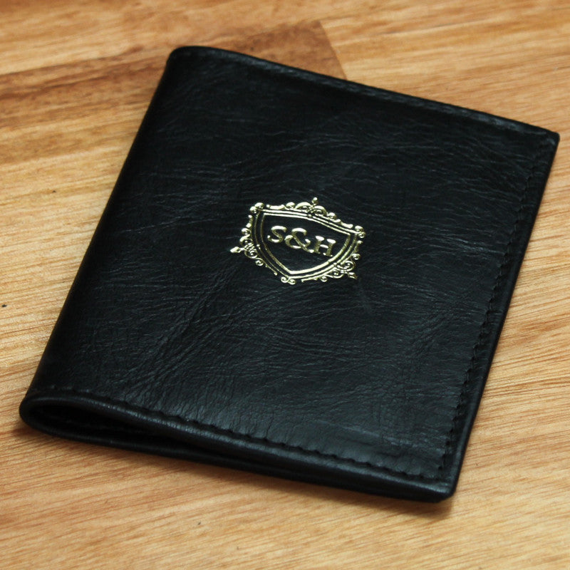 Black Leather Card Holder - Swagger & Hide | Our leather luggage accessories make the perfect gift for him All of our products are handcrafted & personalised.